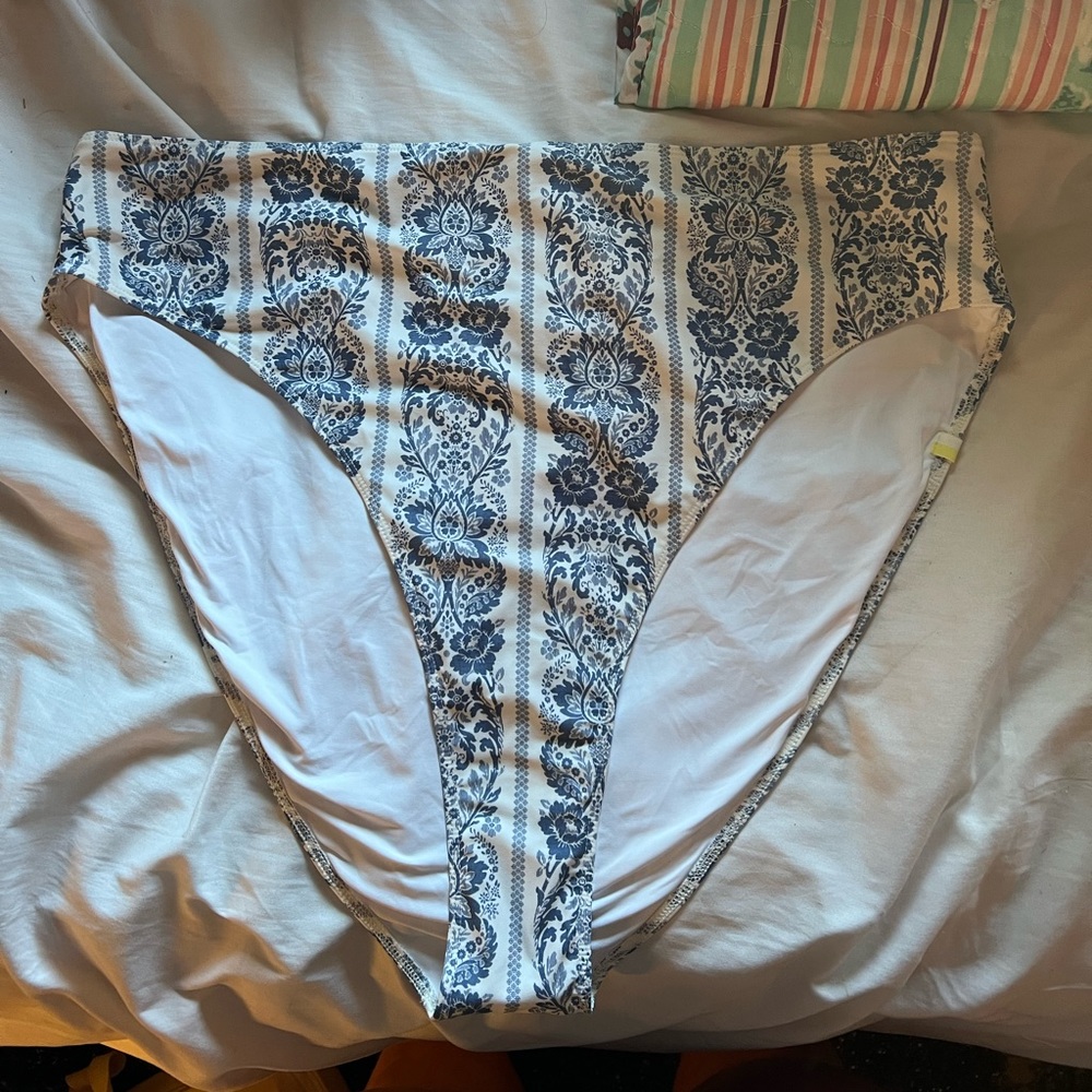 summersalt Plus Size bikini